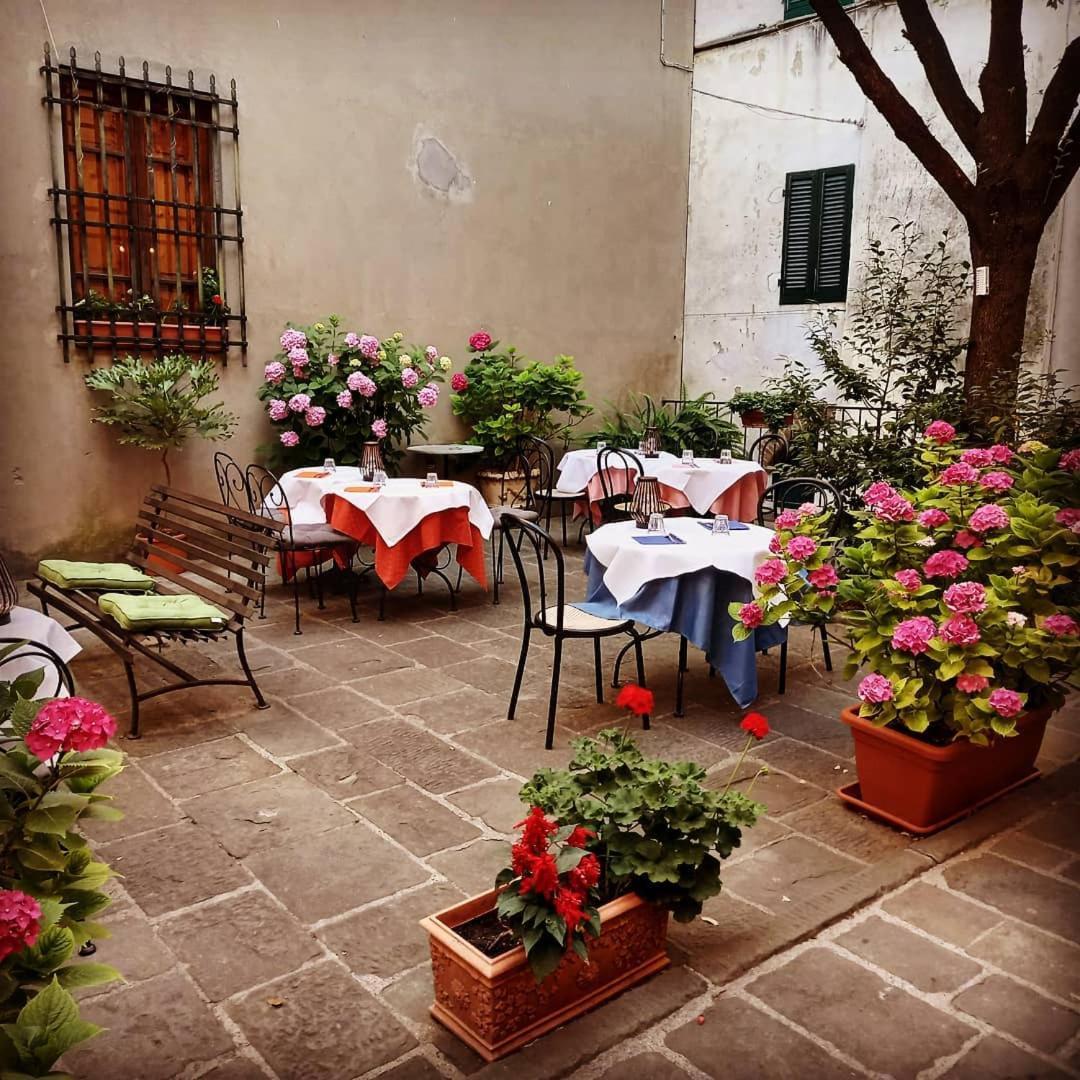 Bed and Breakfast Antica Casa Dei Rassicurati Montecarlo Zewnętrze zdjęcie