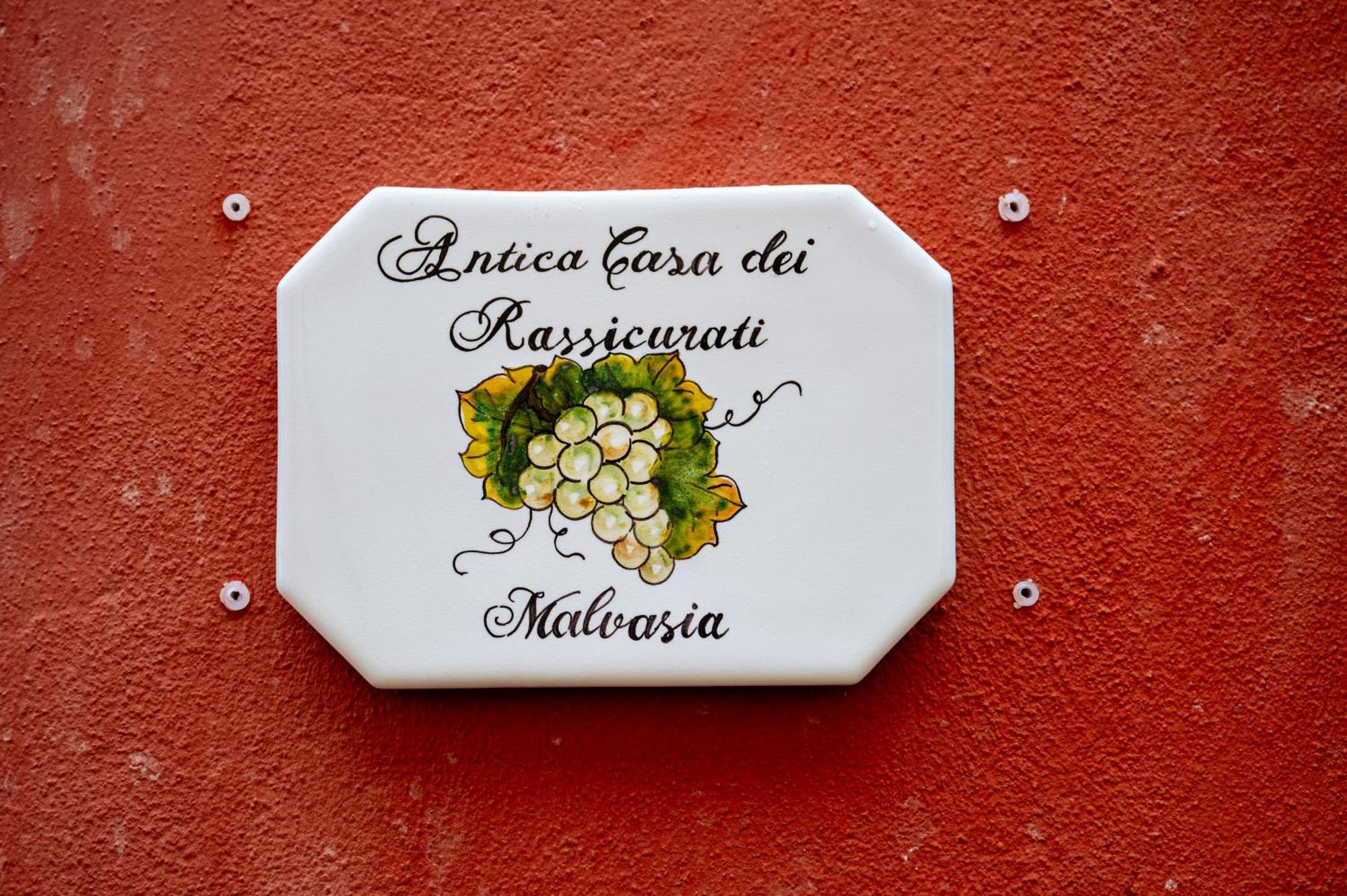 Bed and Breakfast Antica Casa Dei Rassicurati Montecarlo Zewnętrze zdjęcie