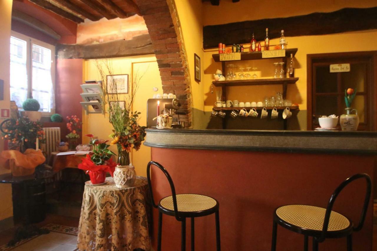Bed and Breakfast Antica Casa Dei Rassicurati Montecarlo Zewnętrze zdjęcie