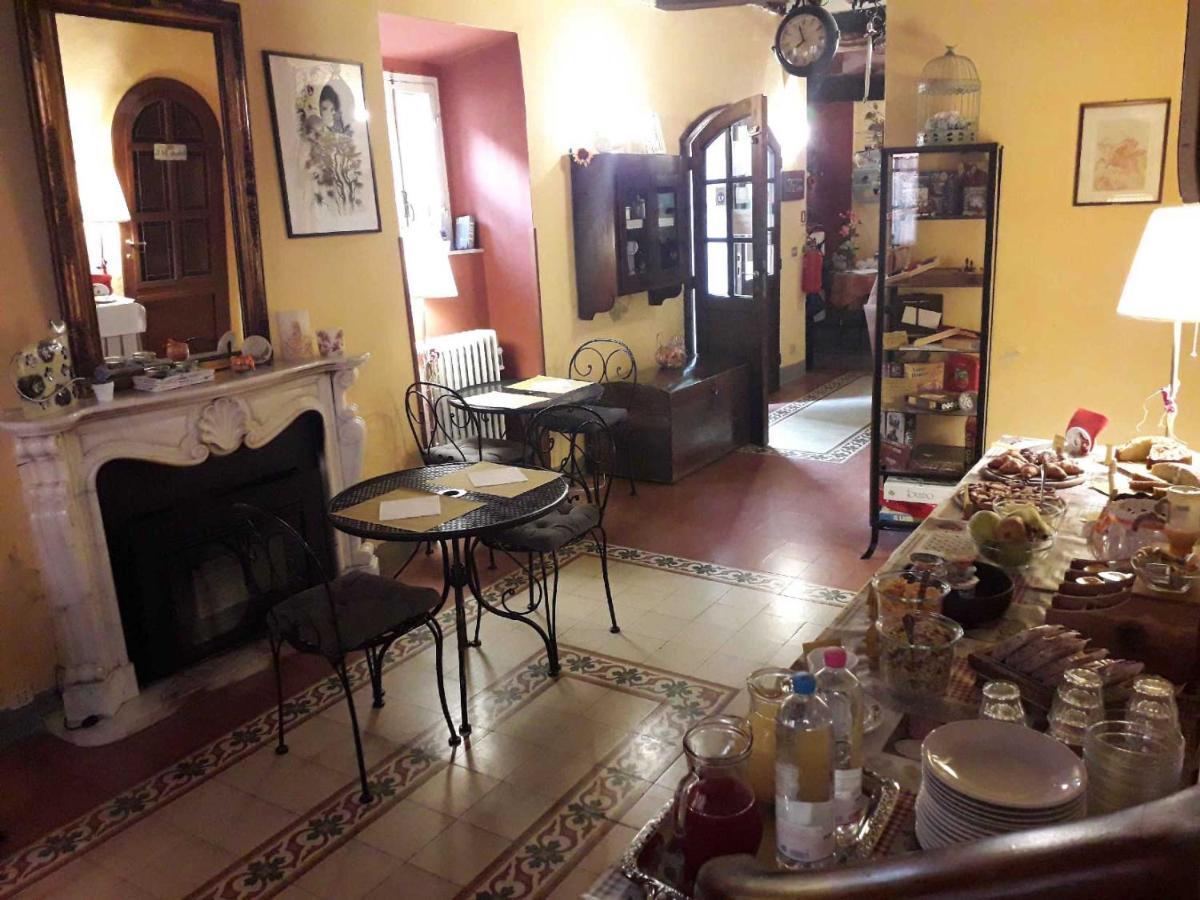 Bed and Breakfast Antica Casa Dei Rassicurati Montecarlo Zewnętrze zdjęcie